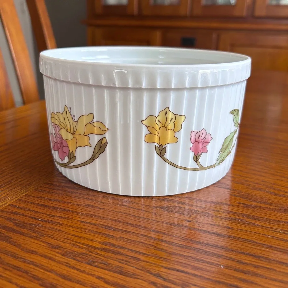 Pillivuyt France Les Volutes Floral Porcelain Souffle Dish Ribbed Baker 7.5in